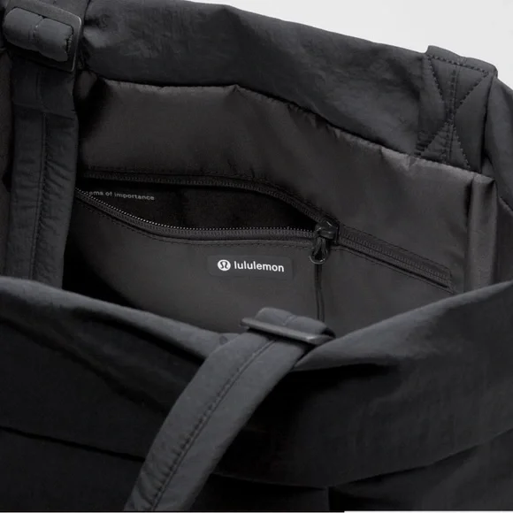 lululemon on my level carry all tote 27.5L - Picture 4 of 4